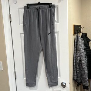 Men’s Nike medium jogger